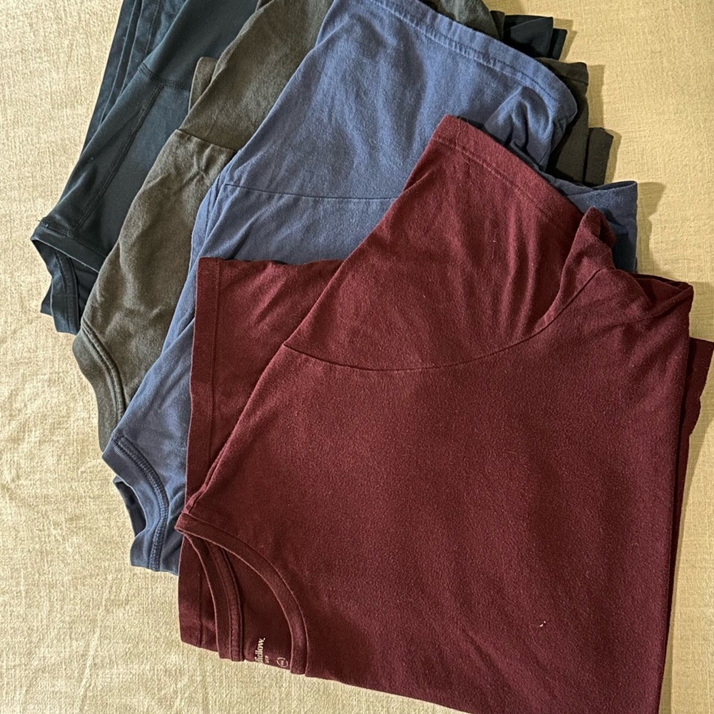 Set of Four 4️⃣ T-Shirts in Assorted Colors